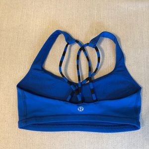 Lululemon size 2 sports bra